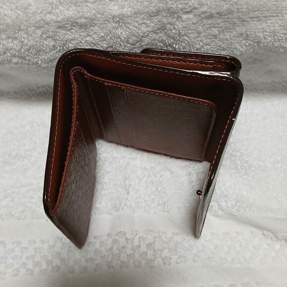 Beautiful Two Sided Wallet - Picture 5 of 6